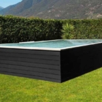 Piscina fuori terra con pannellatura